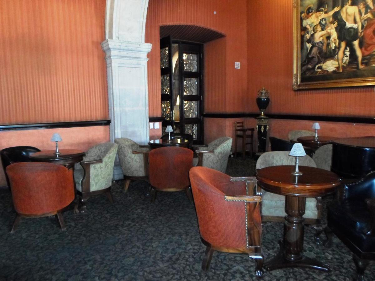 Virrey De Mendoza Hotel Morelia Buitenkant foto
