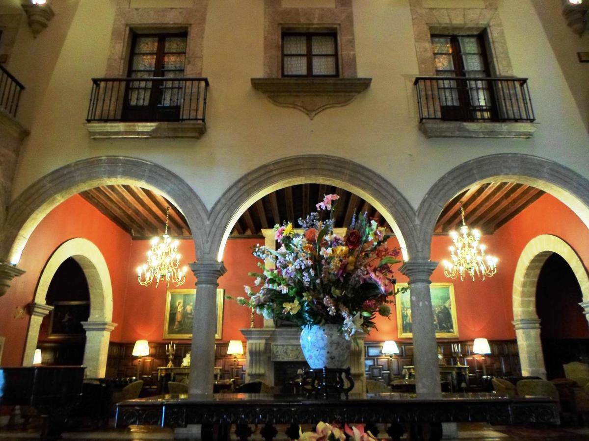 Virrey De Mendoza Hotel Morelia Buitenkant foto